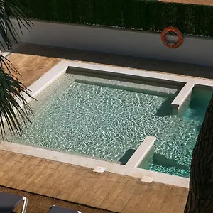 rvhotels-apartamentos-benelux.catalonia-hotels.com/